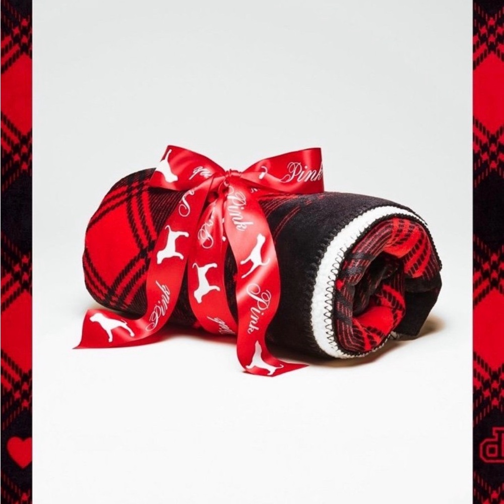 VS PINK Cozy Blanket Limited Edition